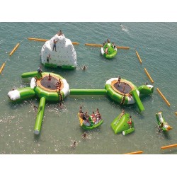 Parque Acuatico Trampolín Parque Acuatico Trampolín